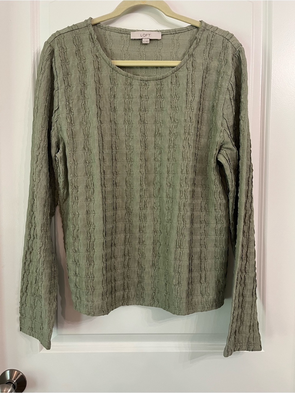 LOFT Textured Long Sleeve Crew Neck Tee Green Crew Neck Slim Fit Lightweight L - Picture 2 of 6